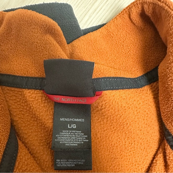 The North Face | Men’s Half-Zip Fleece Pullover - Picture 5 of 5